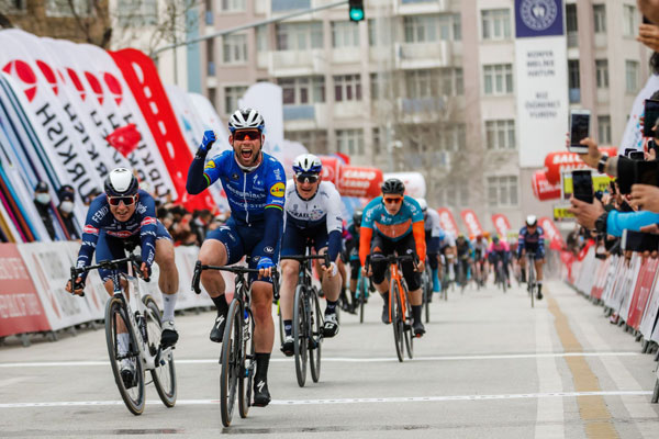 THE 56th PRESIDENTIAL CYCLING TOUR OF TURKEY MARK CAVENDISH KICKED TO VICTORY IN GENERAL INDIVIDUAL CATEGORY